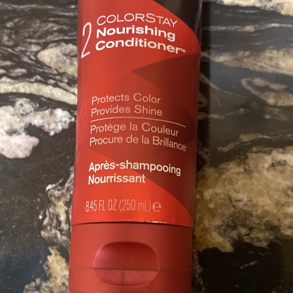 REVLON COLORSILK BRAVE RED - Picture 3 of 5